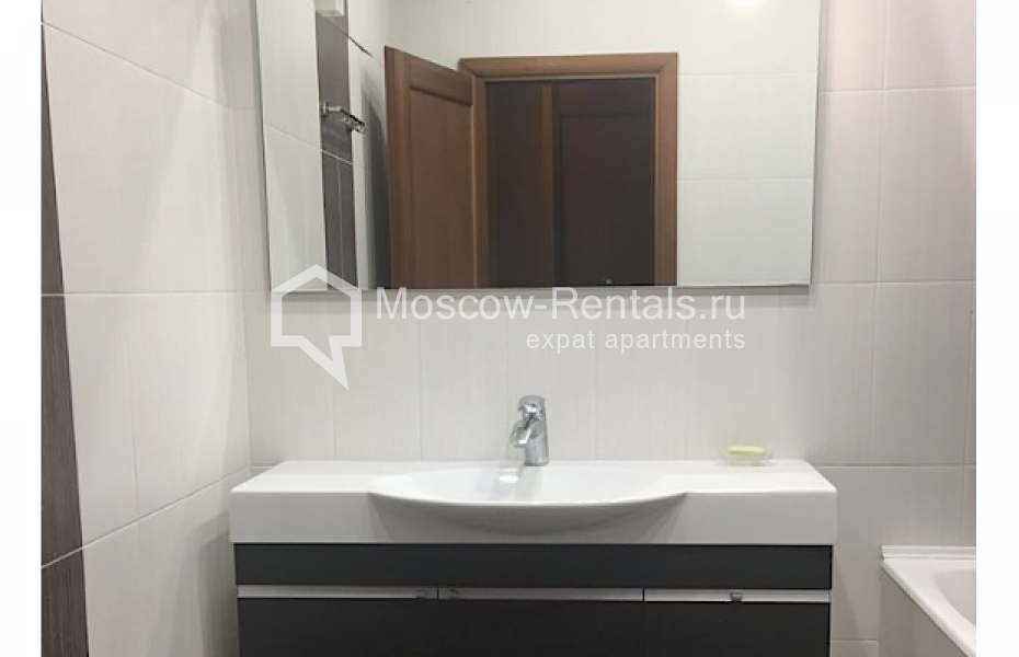 Photo #15 2-room (1 BR) apartment for <a href="http://moscow-rentals.ru/en/articles/long-term-rent" target="_blank">a long-term</a> rent
 in Russia, Moscow, Shabolovka str, 23к2