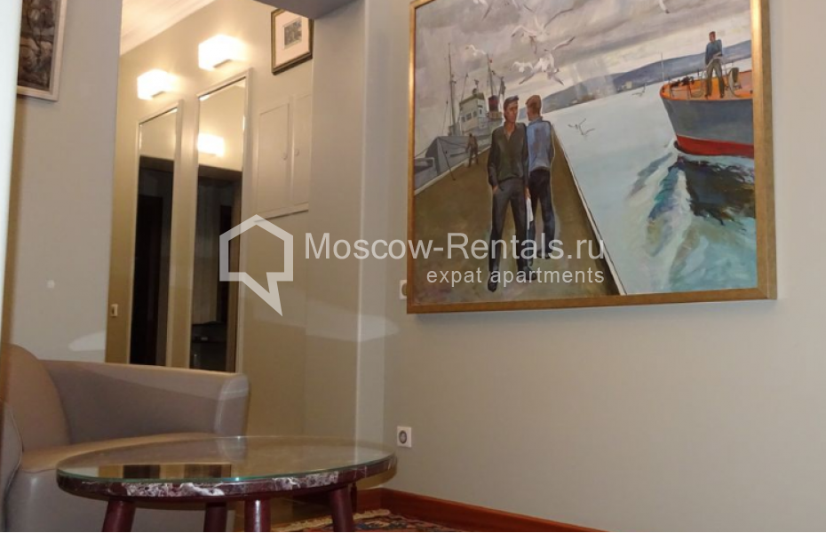 Photo #3 3-room (2 BR) apartment for <a href="http://moscow-rentals.ru/en/articles/long-term-rent" target="_blank">a long-term</a> rent
 in Russia, Moscow, Myasnitskaya str, 35А