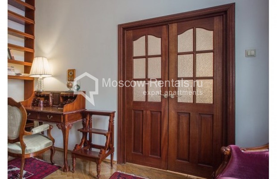 Photo #6 5-room (4 BR) apartment for <a href="http://moscow-rentals.ru/en/articles/long-term-rent" target="_blank">a long-term</a> rent
 in Russia, Moscow, Brusov lane, 2/14С1