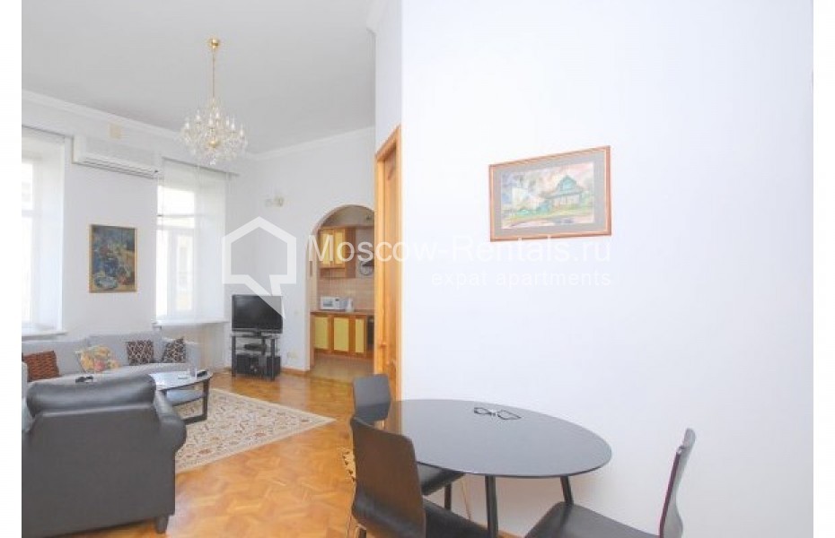Photo #3 3-room (2 BR) apartment for <a href="http://moscow-rentals.ru/en/articles/long-term-rent" target="_blank">a long-term</a> rent
 in Russia, Moscow, Tverskaya str., 12С8