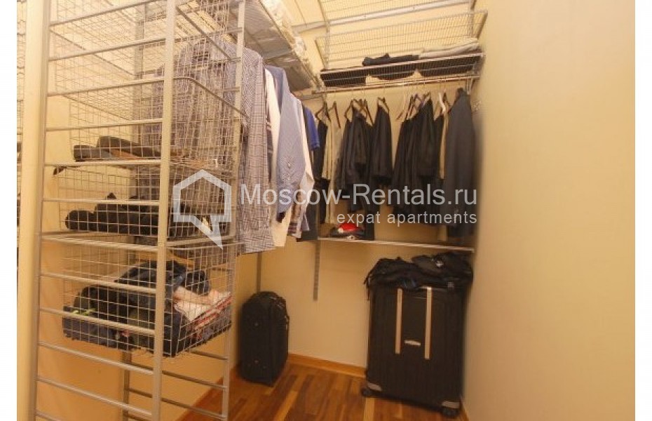 Photo #11 3-room (2 BR) apartment for <a href="http://moscow-rentals.ru/en/articles/long-term-rent" target="_blank">a long-term</a> rent
 in Russia, Moscow, Tverskaya str., 12С8