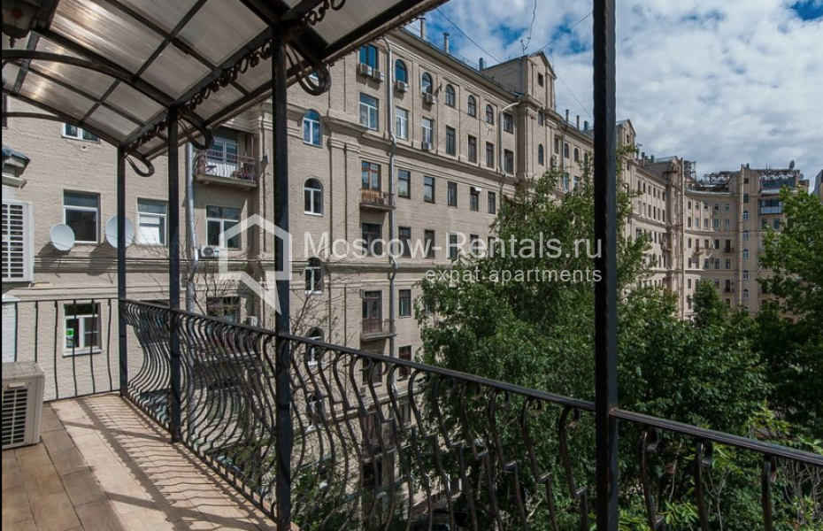 Photo #10 3-room (2 BR) apartment for <a href="http://moscow-rentals.ru/en/articles/long-term-rent" target="_blank">a long-term</a> rent
 in Russia, Moscow, Brusov lane, 12