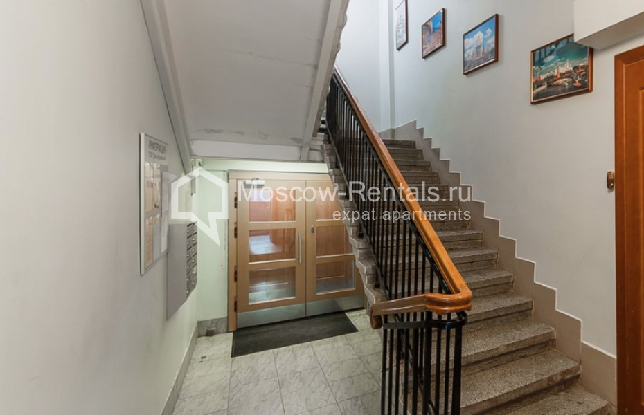 Photo #12 3-room (2 BR) apartment for <a href="http://moscow-rentals.ru/en/articles/long-term-rent" target="_blank">a long-term</a> rent
 in Russia, Moscow, Brusov lane, 12
