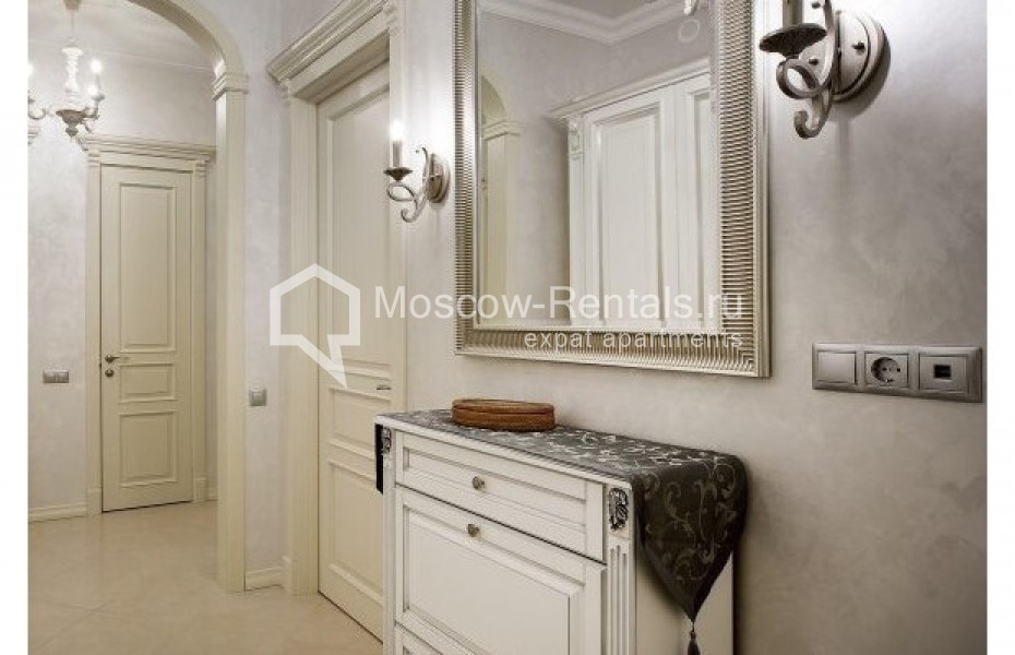Photo #11 3-room (2 BR) apartment for <a href="http://moscow-rentals.ru/en/articles/long-term-rent" target="_blank">a long-term</a> rent
 in Russia, Moscow, Tverskaya str.
