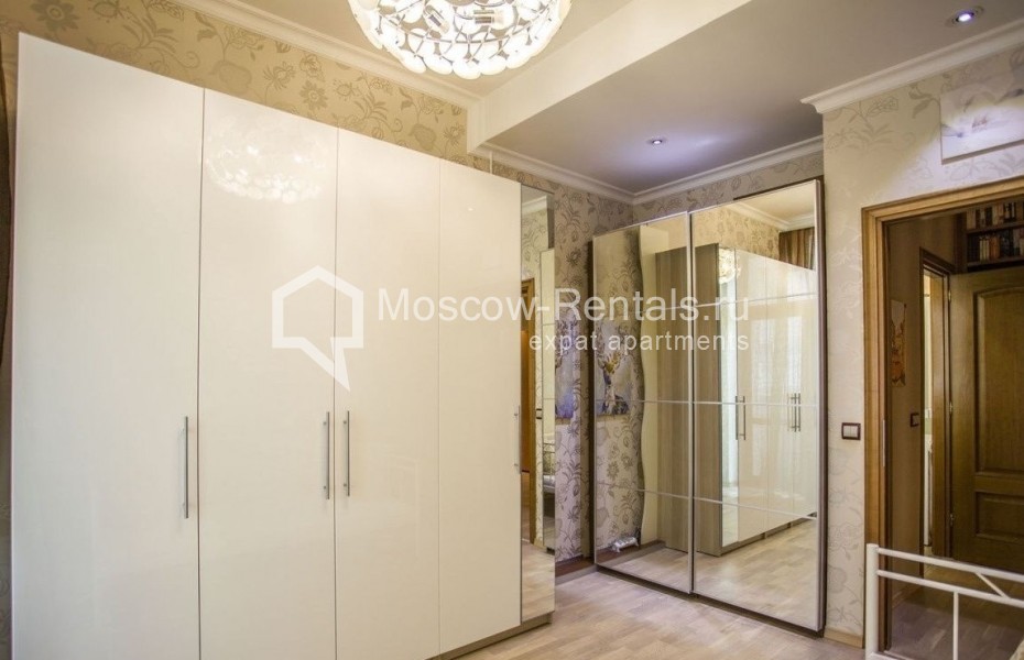 Photo #7 3-room (2 BR) apartment for <a href="http://moscow-rentals.ru/en/articles/long-term-rent" target="_blank">a long-term</a> rent
 in Russia, Moscow, Tverskaya str., 17
