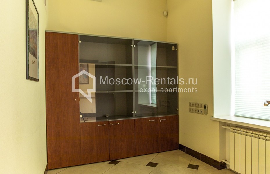 Photo #11 Office for <a href="http://moscow-rentals.ru/en/articles/long-term-rent" target="_blank">a long-term</a> rent
 in Russia, Moscow, Tverskaya str., 12С9