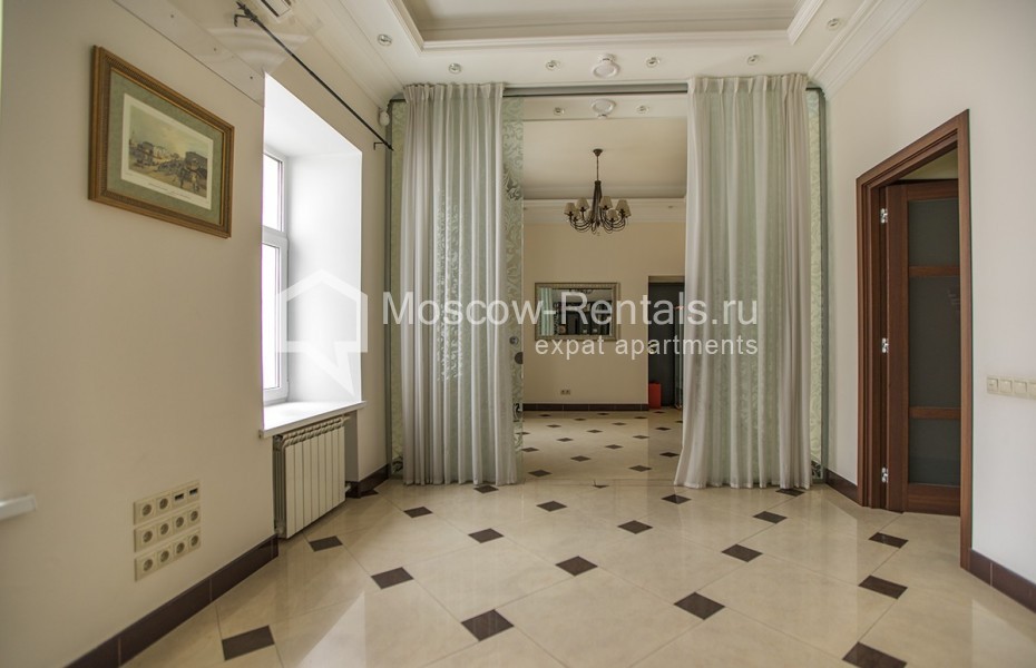 Photo #16 Office for <a href="http://moscow-rentals.ru/en/articles/long-term-rent" target="_blank">a long-term</a> rent
 in Russia, Moscow, Tverskaya str., 12С9