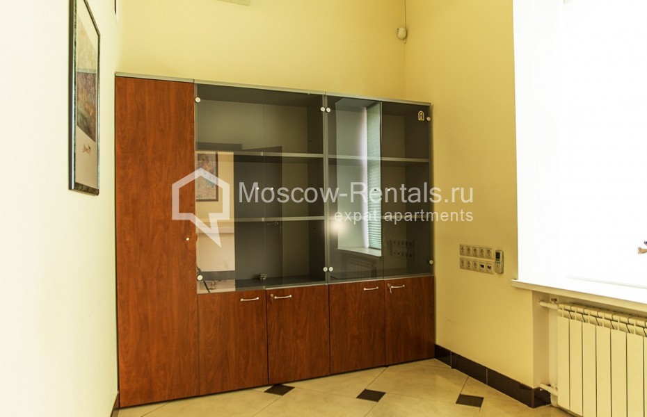 Photo #19 Office for <a href="http://moscow-rentals.ru/en/articles/long-term-rent" target="_blank">a long-term</a> rent
 in Russia, Moscow, Tverskaya str., 12С9