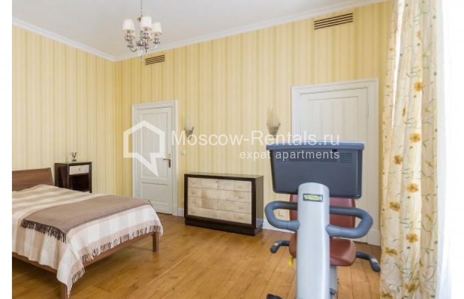 Photo #10 7-room (6 BR) apartment for <a href="http://moscow-rentals.ru/en/articles/long-term-rent" target="_blank">a long-term</a> rent
 in Russia, Moscow, 1st Obydenskyi lane, 9/12