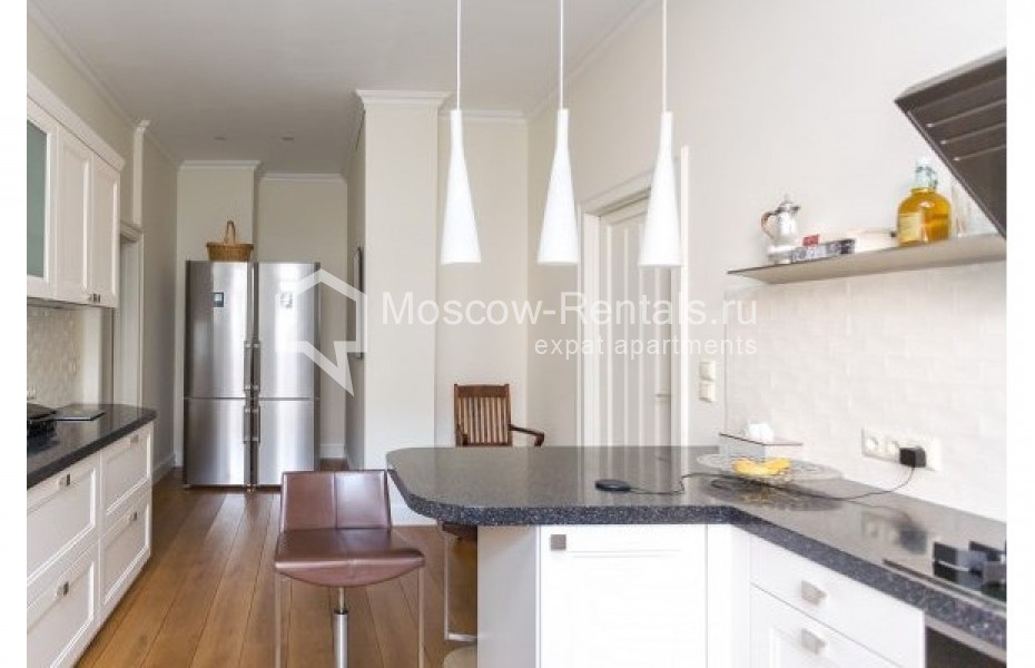 Photo #16 7-room (6 BR) apartment for <a href="http://moscow-rentals.ru/en/articles/long-term-rent" target="_blank">a long-term</a> rent
 in Russia, Moscow, 1st Obydenskyi lane, 9/12