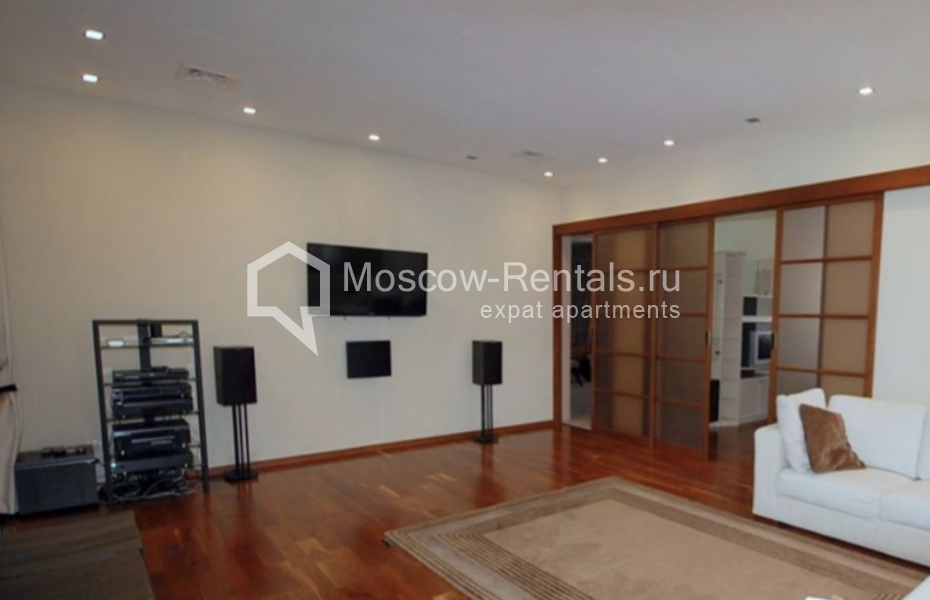 Photo #4 3-room (2 BR) apartment for <a href="http://moscow-rentals.ru/en/articles/long-term-rent" target="_blank">a long-term</a> rent
 in Russia, Moscow, B. Sukharevskyi lane, 11