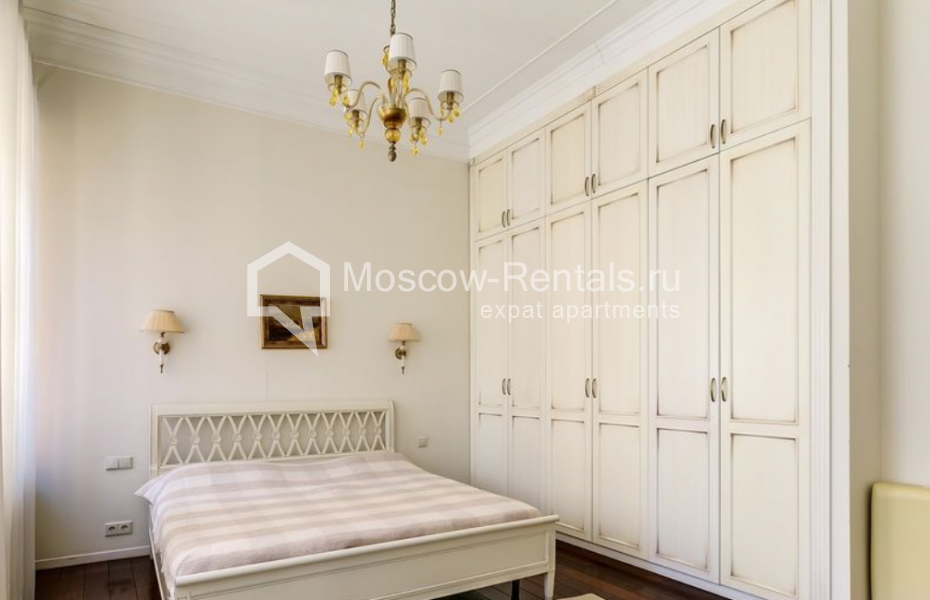 Photo #5 3-room (2 BR) apartment for <a href="http://moscow-rentals.ru/en/articles/long-term-rent" target="_blank">a long-term</a> rent
 in Russia, Moscow, Bolshoi Palashevskyi lane, 1/14С1