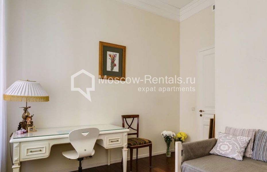Photo #6 3-room (2 BR) apartment for <a href="http://moscow-rentals.ru/en/articles/long-term-rent" target="_blank">a long-term</a> rent
 in Russia, Moscow, Bolshoi Palashevskyi lane, 1/14С1