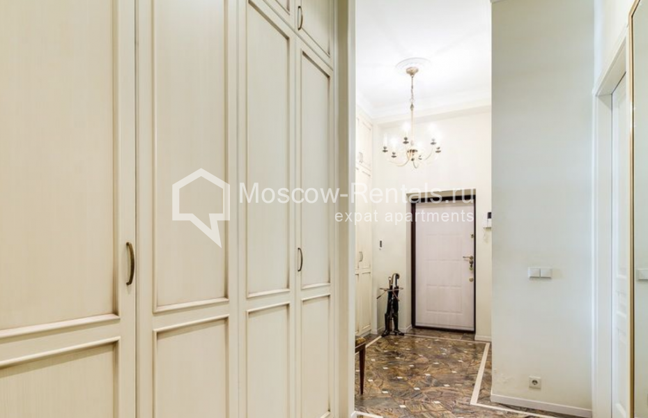 Photo #12 3-room (2 BR) apartment for <a href="http://moscow-rentals.ru/en/articles/long-term-rent" target="_blank">a long-term</a> rent
 in Russia, Moscow, Bolshoi Palashevskyi lane, 1/14С1