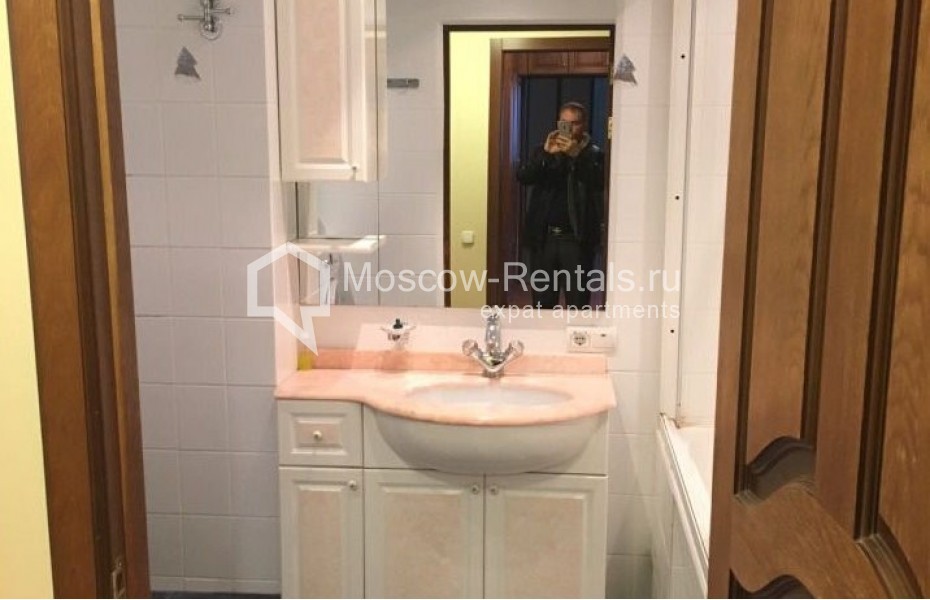 Photo #11 2-room (1 BR) apartment for <a href="http://moscow-rentals.ru/en/articles/long-term-rent" target="_blank">a long-term</a> rent
 in Russia, Moscow, Osennyaya str, 14