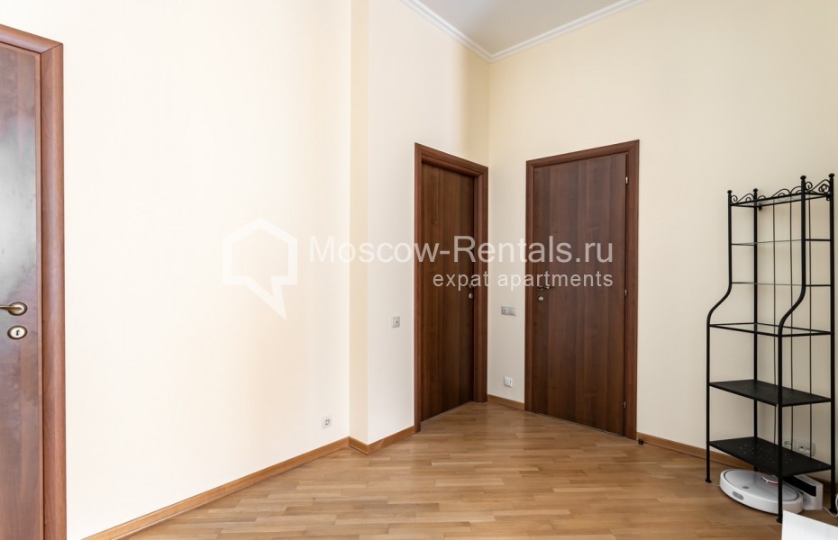 Photo #13 4-room (3 BR) apartment for <a href="http://moscow-rentals.ru/en/articles/long-term-rent" target="_blank">a long-term</a> rent
 in Russia, Moscow, Tverskaya str, 9