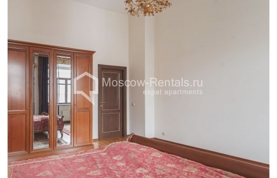 Photo #8 3-room (2 BR) apartment for <a href="http://moscow-rentals.ru/en/articles/long-term-rent" target="_blank">a long-term</a> rent
 in Russia, Moscow, Varsonofievskyi lane, 6