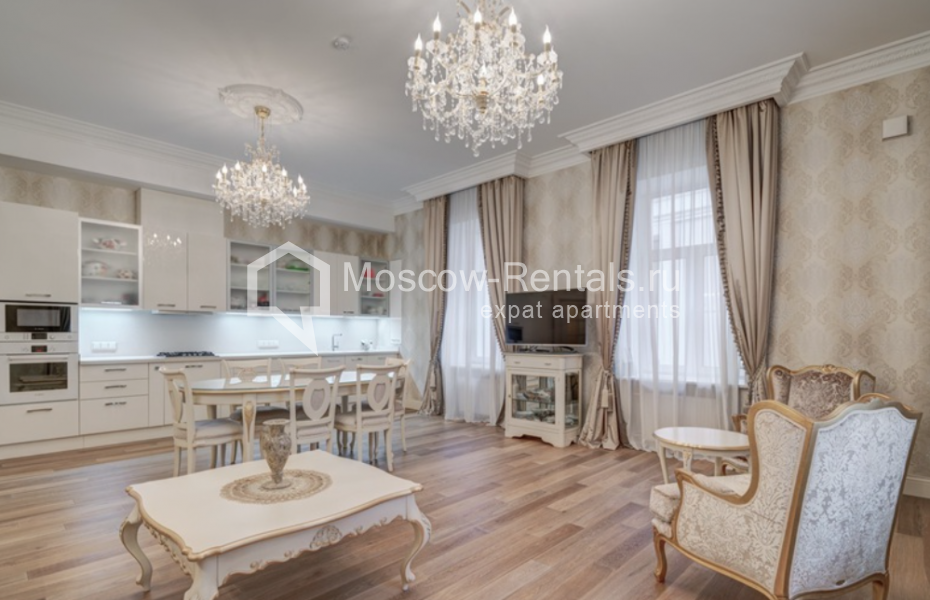 Photo #1 4-room (3 BR) apartment for <a href="http://moscow-rentals.ru/en/articles/long-term-rent" target="_blank">a long-term</a> rent
 in Russia, Moscow, Bolshaya Dmitrovka str, 7/5 С 3