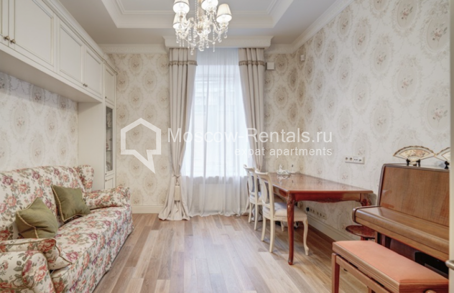 Photo #8 4-room (3 BR) apartment for <a href="http://moscow-rentals.ru/en/articles/long-term-rent" target="_blank">a long-term</a> rent
 in Russia, Moscow, Bolshaya Dmitrovka str, 7/5 С 3