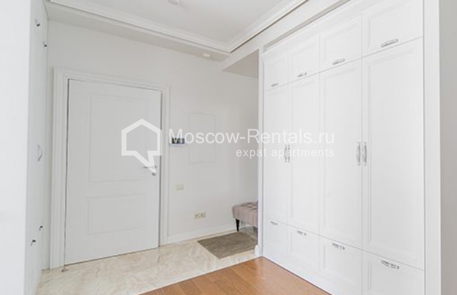 Photo #14 3-room (2 BR) apartment for <a href="http://moscow-rentals.ru/en/articles/long-term-rent" target="_blank">a long-term</a> rent
 in Russia, Moscow, Podkolokolnyi lane,16/2 С 1