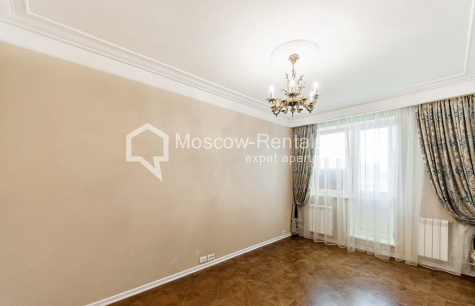 Photo #7 3-room (2 BR) apartment for <a href="http://moscow-rentals.ru/en/articles/long-term-rent" target="_blank">a long-term</a> rent
 in Russia, Moscow, Osennyi blv, 2