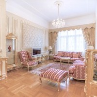 Photo #1 3-room (2 BR) apartment for <a href="http://moscow-rentals.ru/en/articles/long-term-rent" target="_blank">a long-term</a> rent
 in Russia, Moscow, Tverskaya str, 9