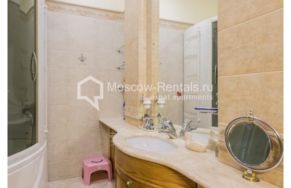 Photo #16 5-room (4 BR) apartment for <a href="http://moscow-rentals.ru/en/articles/long-term-rent" target="_blank">a long-term</a> rent
 in Russia, Moscow, Petrovskyi blv., 23