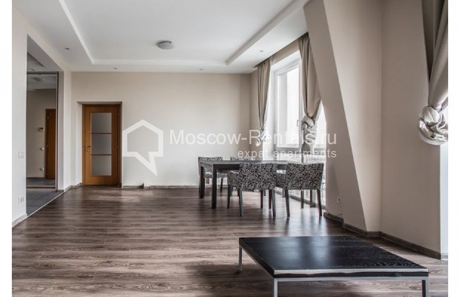 Photo #1 2-room (1 BR) apartment for <a href="http://moscow-rentals.ru/en/articles/long-term-rent" target="_blank">a long-term</a> rent
 in Russia, Moscow, Gazetnyi lane, 13С1