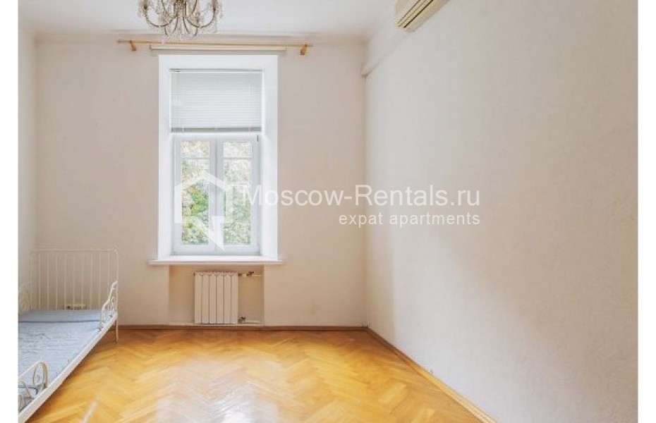 Photo #8 5-room (4 BR) apartment for <a href="http://moscow-rentals.ru/en/articles/long-term-rent" target="_blank">a long-term</a> rent
 in Russia, Moscow, Novokuznetskaya str., 33С1