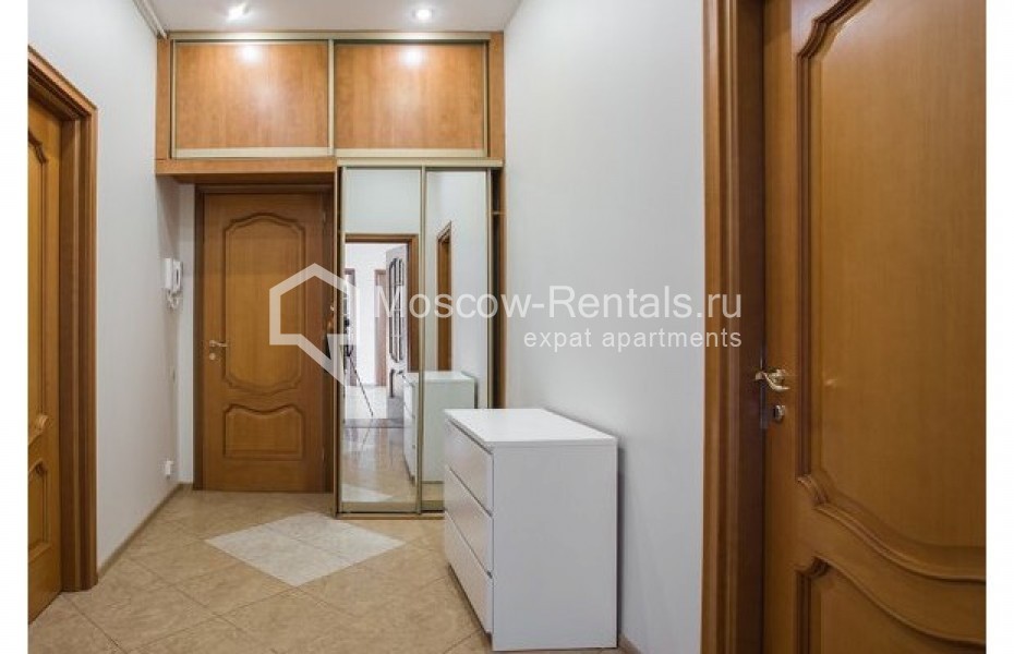Photo #13 4-room (3 BR) apartment for <a href="http://moscow-rentals.ru/en/articles/long-term-rent" target="_blank">a long-term</a> rent
 in Russia, Moscow, Krymskyi val, 8