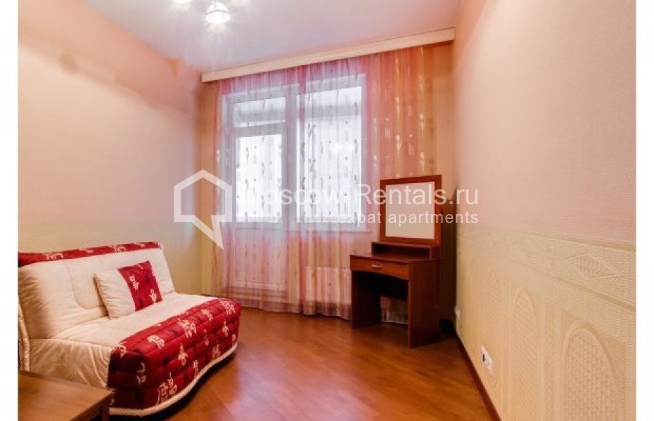 Photo #5 3-room (2 BR) apartment for <a href="http://moscow-rentals.ru/en/articles/long-term-rent" target="_blank">a long-term</a> rent
 in Russia, Moscow, Shabolovka str, 23 к 3