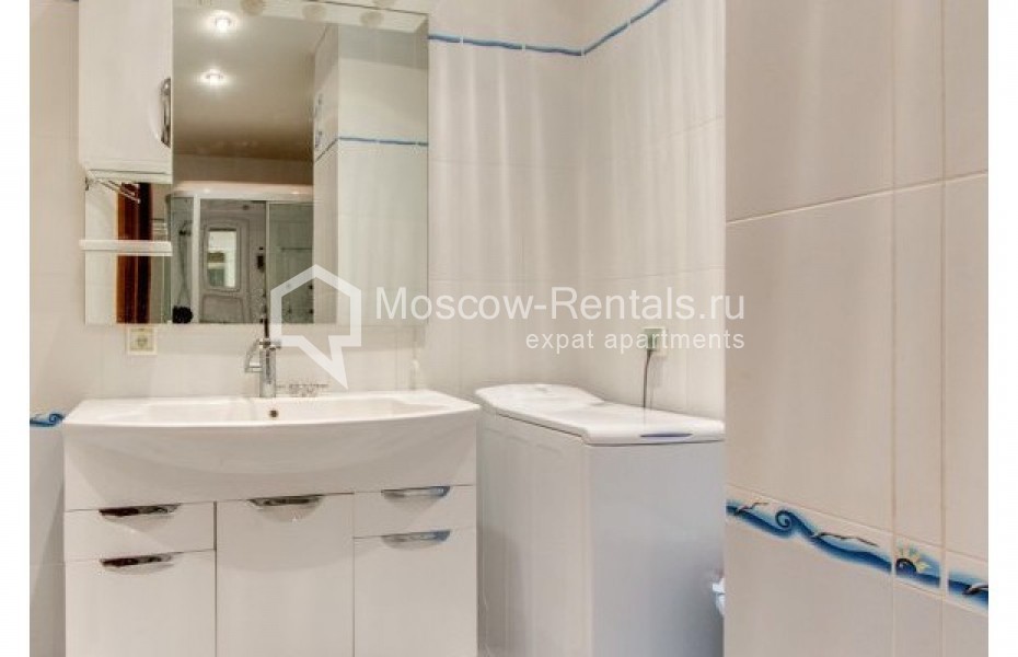 Photo #11 3-room (2 BR) apartment for <a href="http://moscow-rentals.ru/en/articles/long-term-rent" target="_blank">a long-term</a> rent
 in Russia, Moscow, Shabolovka str, 23 к 3