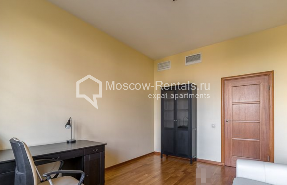 Photo #6 3-room (2 BR) apartment for <a href="http://moscow-rentals.ru/en/articles/long-term-rent" target="_blank">a long-term</a> rent
 in Russia, Moscow, Runovskyi lane, 10С1