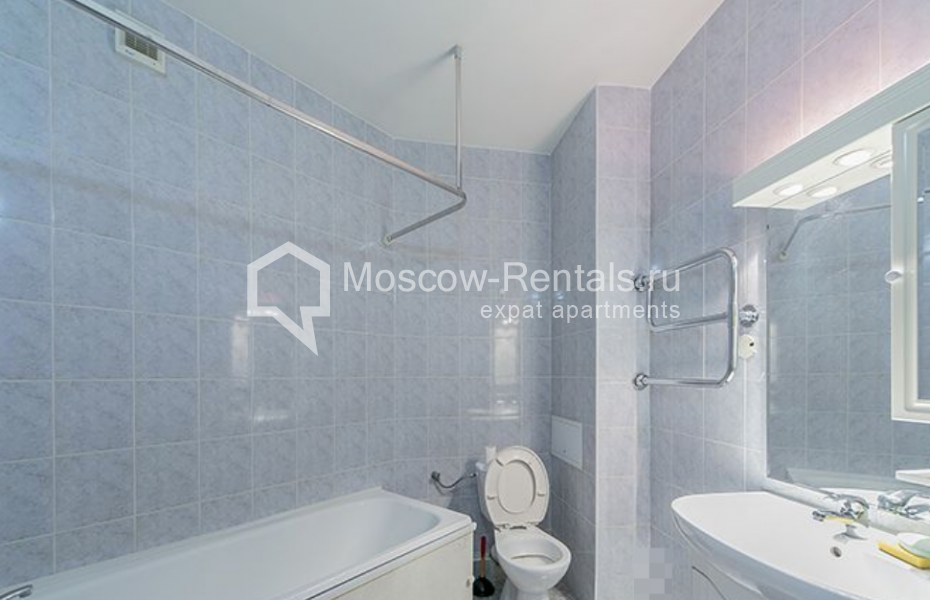 Photo #14 4-room (3 BR) apartment for <a href="http://moscow-rentals.ru/en/articles/long-term-rent" target="_blank">a long-term</a> rent
 in Russia, Moscow, Kursovoi lane, 8/2