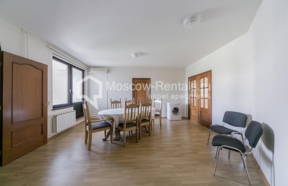 Photo #2 4-room (3 BR) apartment for <a href="http://moscow-rentals.ru/en/articles/long-term-rent" target="_blank">a long-term</a> rent
 in Russia, Moscow, Kursovoi lane, 8/2