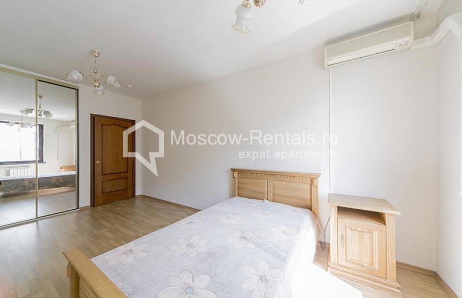 Photo #8 4-room (3 BR) apartment for <a href="http://moscow-rentals.ru/en/articles/long-term-rent" target="_blank">a long-term</a> rent
 in Russia, Moscow, Kursovoi lane, 8/2