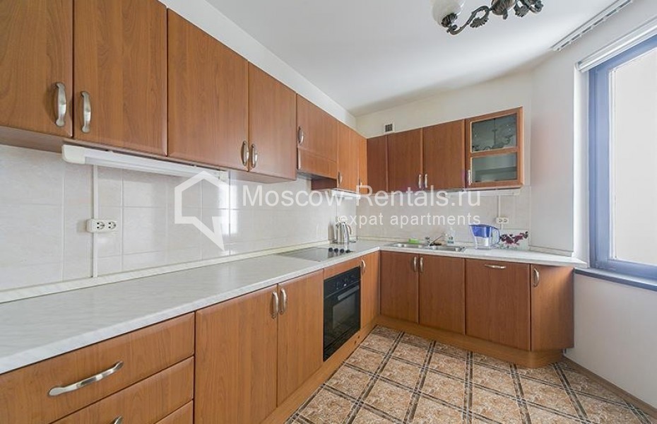 Photo #10 4-room (3 BR) apartment for <a href="http://moscow-rentals.ru/en/articles/long-term-rent" target="_blank">a long-term</a> rent
 in Russia, Moscow, Kursovoi lane, 8/2