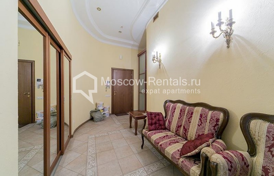 Photo #8 3-room (2 BR) apartment for <a href="http://moscow-rentals.ru/en/articles/long-term-rent" target="_blank">a long-term</a> rent
 in Russia, Moscow, 1st Zachatievskyi lane, 6