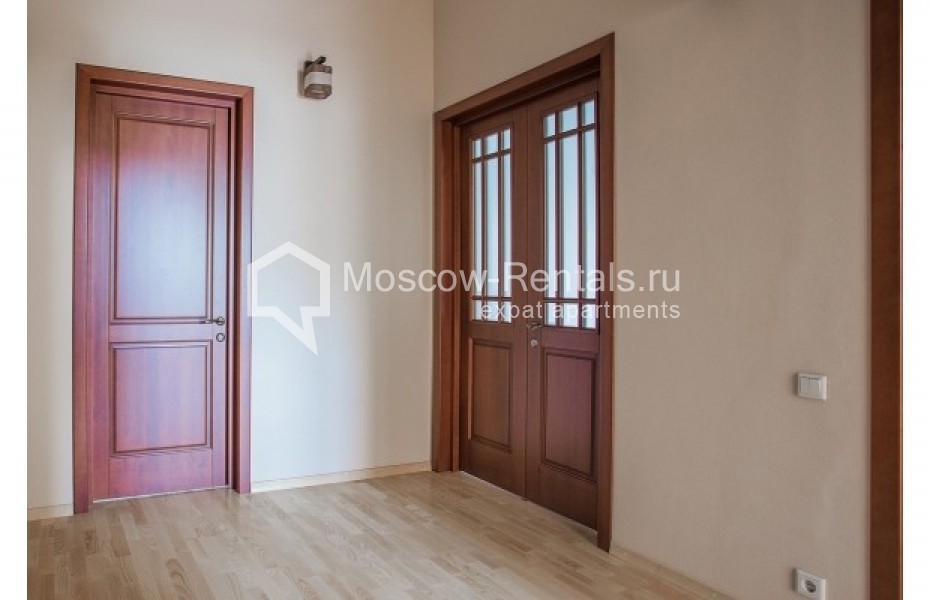 Photo #11 4-room (3 BR) apartment for <a href="http://moscow-rentals.ru/en/articles/long-term-rent" target="_blank">a long-term</a> rent
 in Russia, Moscow, Zhukovskogo str, 2