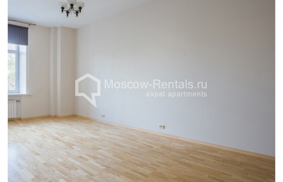 Photo #7 4-room (3 BR) apartment for <a href="http://moscow-rentals.ru/en/articles/long-term-rent" target="_blank">a long-term</a> rent
 in Russia, Moscow, Zhukovskogo str, 2