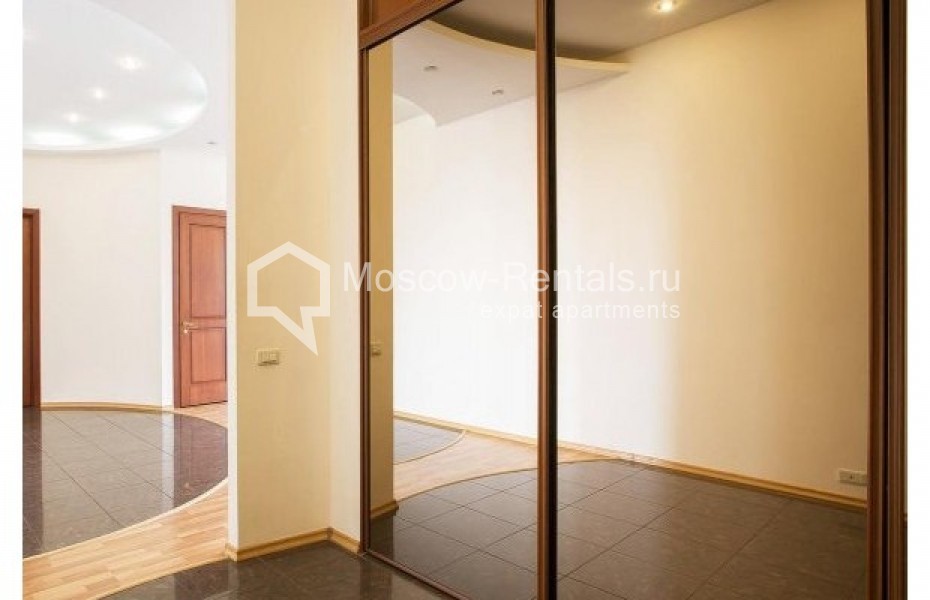 Photo #1 4-room (3 BR) apartment for <a href="http://moscow-rentals.ru/en/articles/long-term-rent" target="_blank">a long-term</a> rent
 in Russia, Moscow, Furmannyi lane, 24