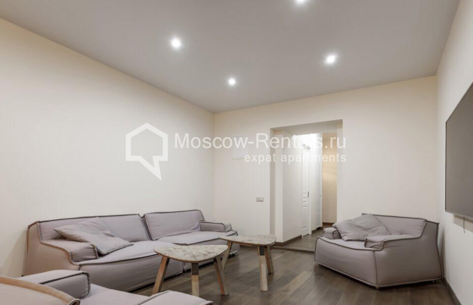 Photo #3 4-room (3 BR) apartment for <a href="http://moscow-rentals.ru/en/articles/long-term-rent" target="_blank">a long-term</a> rent
 in Russia, Moscow, Pokrovka str, 14/2