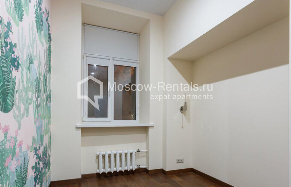 Photo #7 4-room (3 BR) apartment for <a href="http://moscow-rentals.ru/en/articles/long-term-rent" target="_blank">a long-term</a> rent
 in Russia, Moscow, Pokrovka str, 14/2