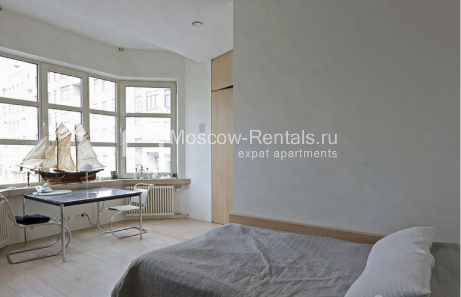 Photo #14 6-room (5 BR) apartment for <a href="http://moscow-rentals.ru/en/articles/long-term-rent" target="_blank">a long-term</a> rent
 in Russia, Moscow, Prechistenka str, 40/2С2