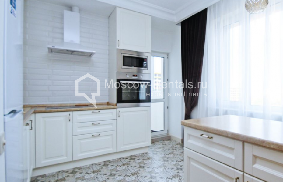 Photo #8 3-room (2 BR) apartment for <a href="http://moscow-rentals.ru/en/articles/long-term-rent" target="_blank">a long-term</a> rent
 in Russia, Moscow, Lobachevskogo str, 118к2