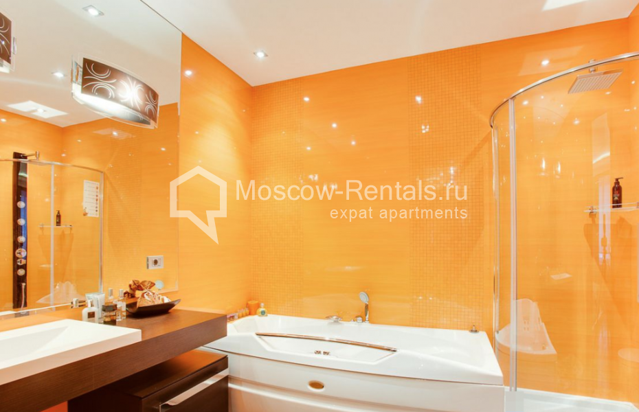 Photo #12 3-room (2 BR) apartment for <a href="http://moscow-rentals.ru/en/articles/long-term-rent" target="_blank">a long-term</a> rent
 in Russia, Moscow, Mosfilmovskaya str, 70к1