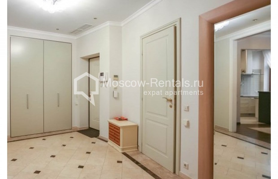 Photo #12 3-room (2 BR) apartment for <a href="http://moscow-rentals.ru/en/articles/long-term-rent" target="_blank">a long-term</a> rent
 in Russia, Moscow, Ostozhenka str, 27К1