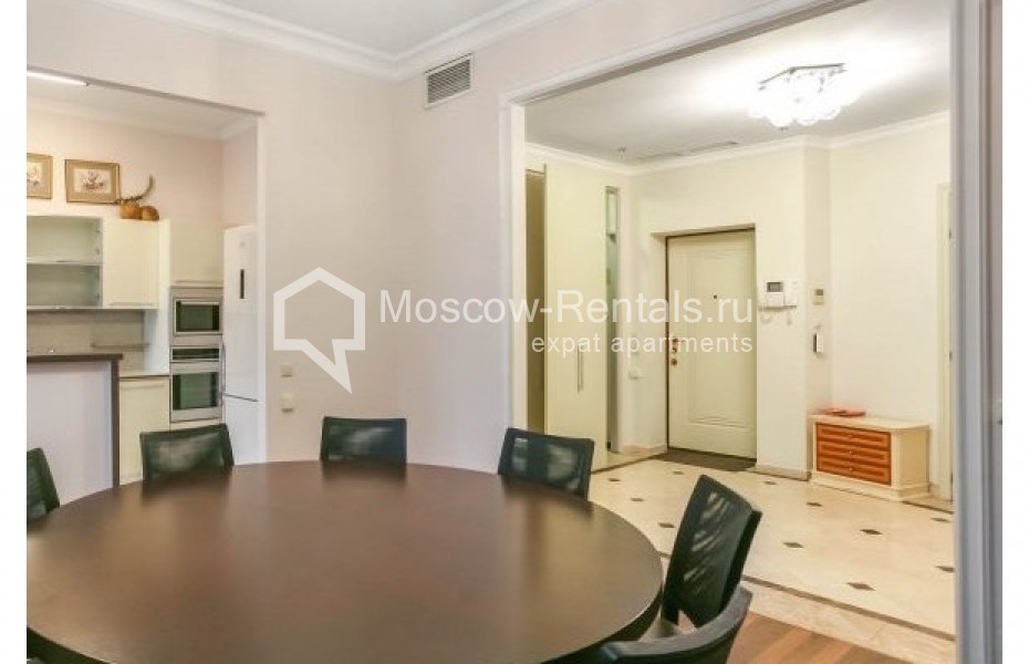 Photo #3 3-room (2 BR) apartment for <a href="http://moscow-rentals.ru/en/articles/long-term-rent" target="_blank">a long-term</a> rent
 in Russia, Moscow, Ostozhenka str, 27К1