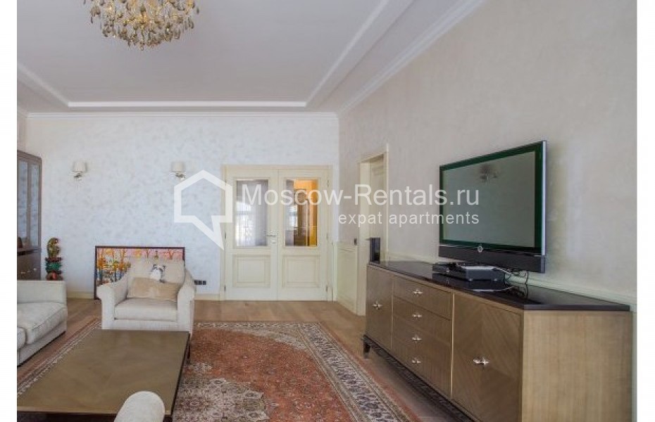 Photo #3 5-room (4 BR) apartment for <a href="http://moscow-rentals.ru/en/articles/long-term-rent" target="_blank">a long-term</a> rent
 in Russia, Moscow, Fadeeva str, 4А