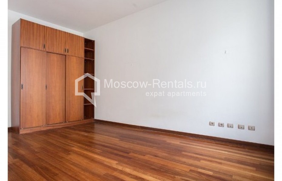Photo #6 4-room (3 BR) apartment for <a href="http://moscow-rentals.ru/en/articles/long-term-rent" target="_blank">a long-term</a> rent
 in Russia, Moscow, Tverskaya str, 28к1